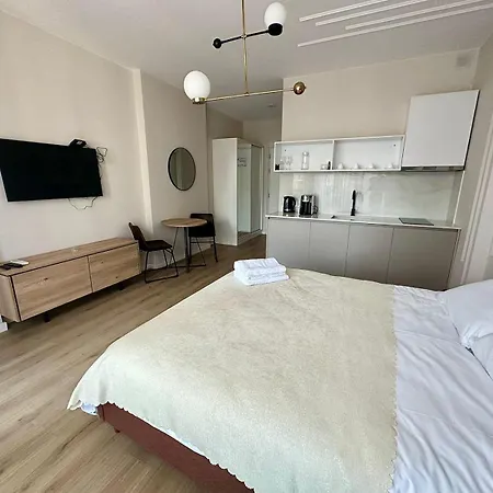 Nova Concierge Aparthotel 巴统 客房 照片