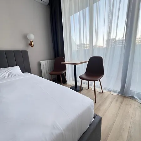 Nova Concierge Aparthotel 巴统 客房 照片