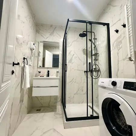 Nova Concierge Aparthotel 巴统 客房 照片