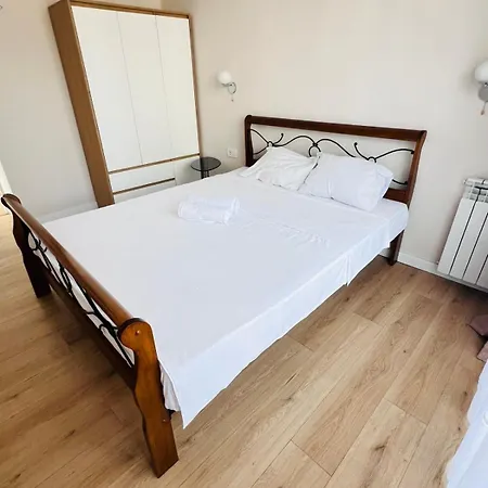 Nova Concierge Aparthotel 巴统 外观 照片