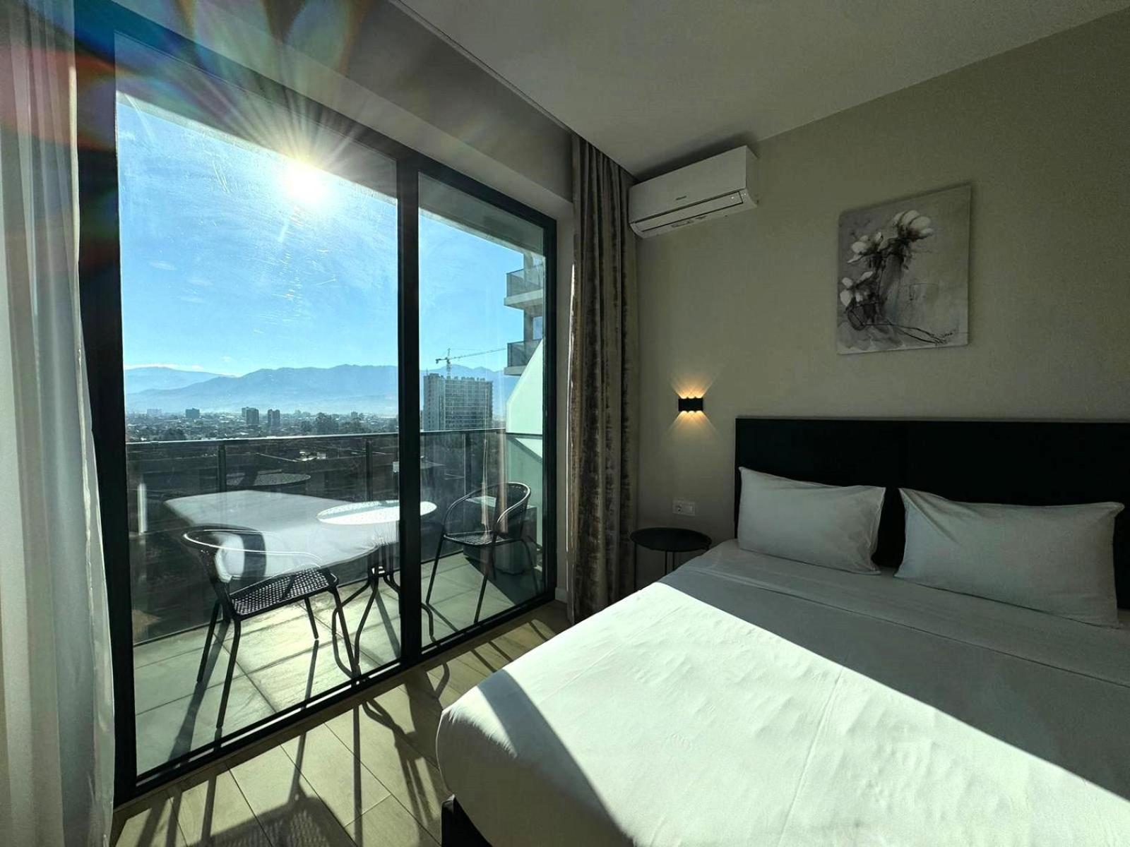 Nova Concierge Aparthotel 4* Batumi